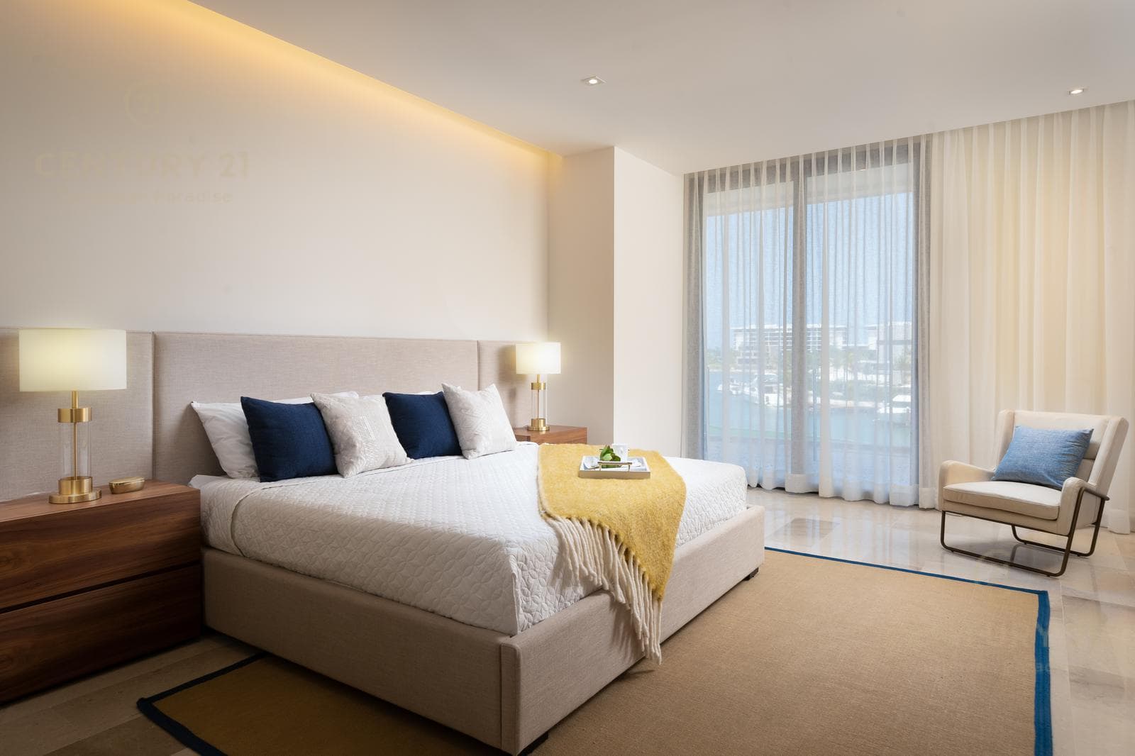 Luxury Condo for Sale in Puerto Cancún C3783
