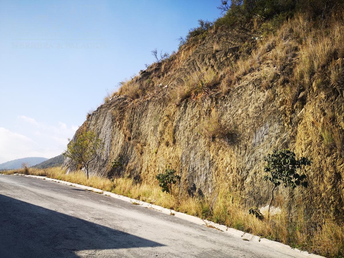 Land - Lomas de Montecristo