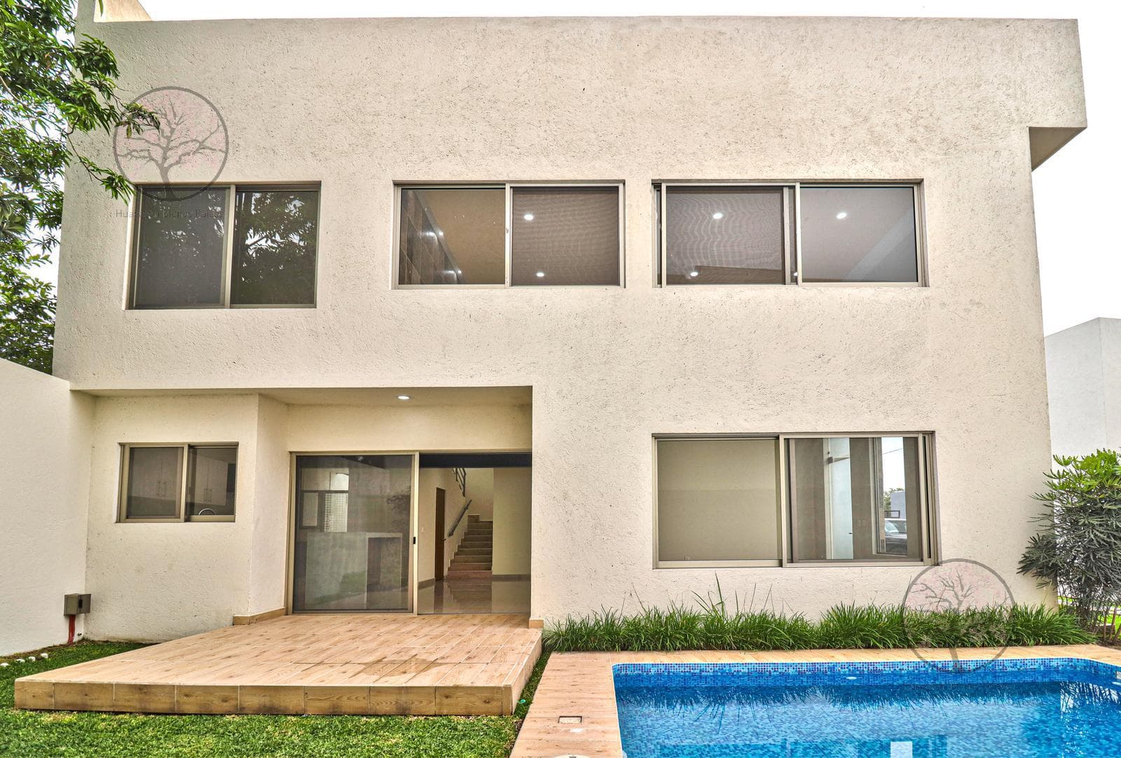 House - Lomas de Cuernavaca Subdivision