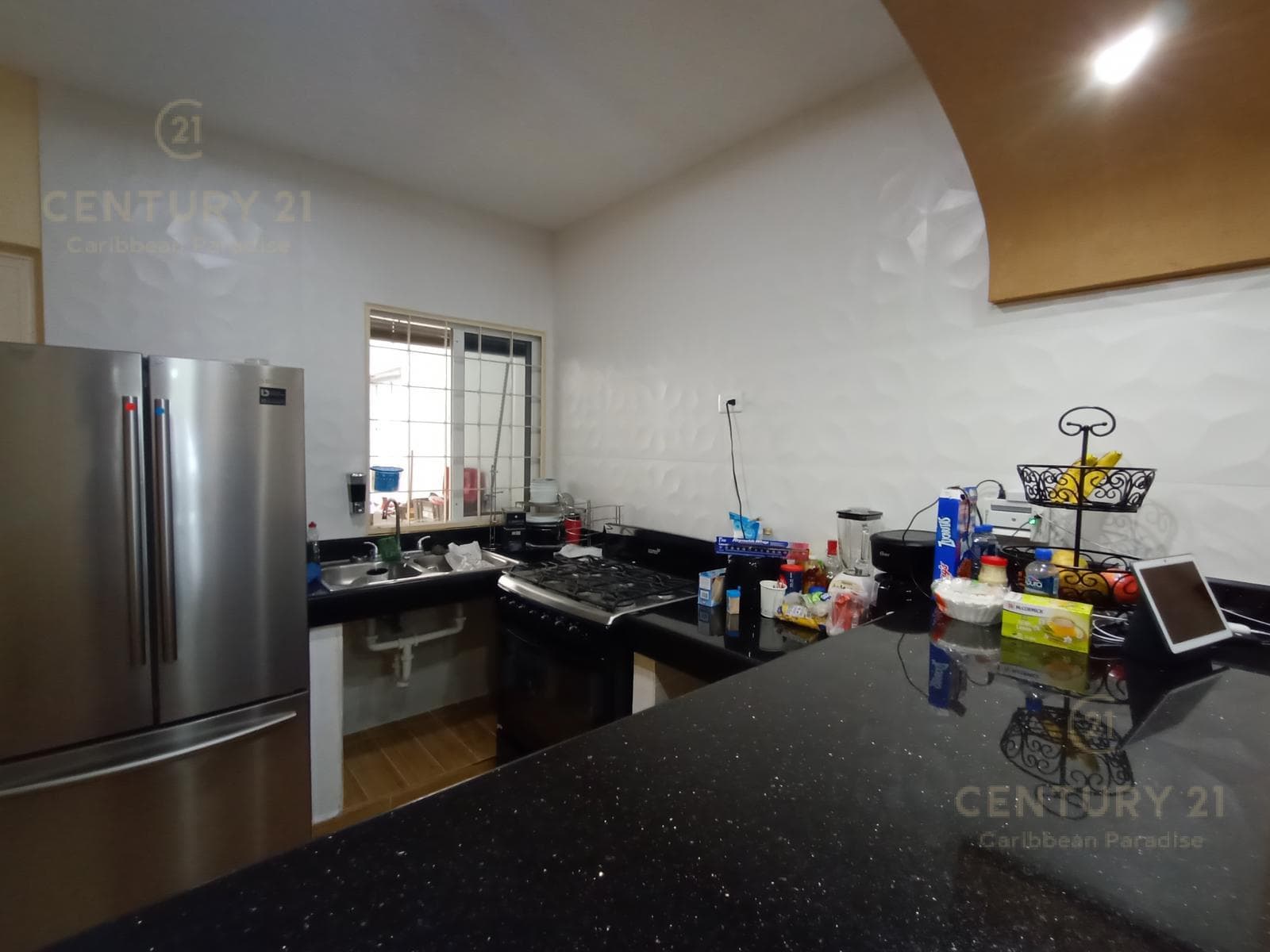 Spacious 6-Bedroom Tuscan-Style House on Chemuyil Avenue, Playa del Carmen P4117