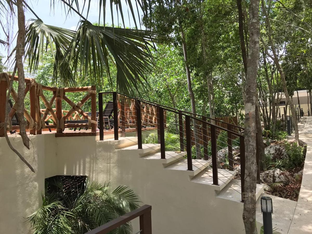 Hermosa Casa en Venta en Bosques de Bambú Playa del Carmen P3024