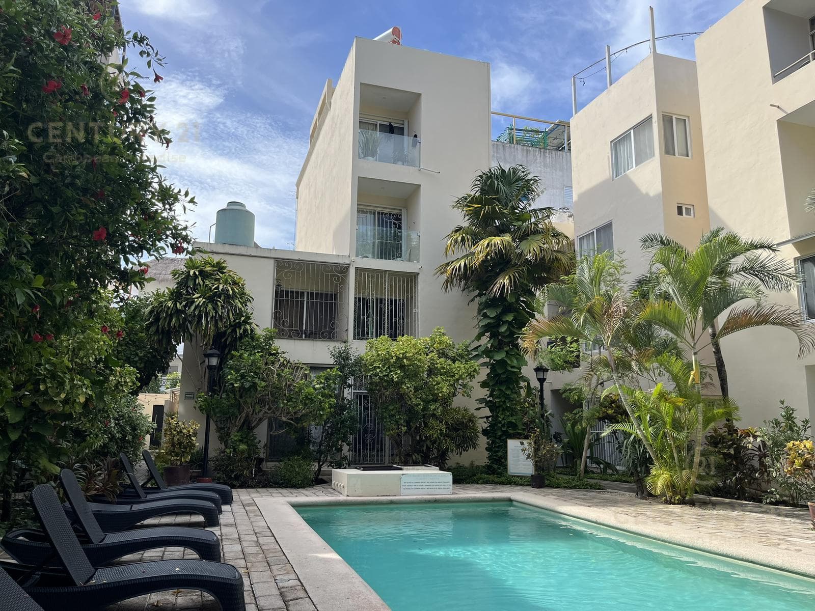 2-bedroom, 3-bathroom apartment in downtown Playa del Carmen P4206