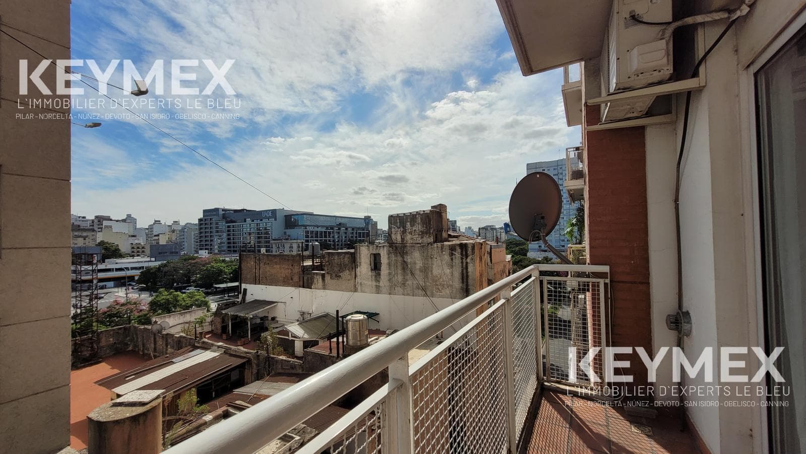 Short-term rental of a two-room apartment in San Telmo with a balcony