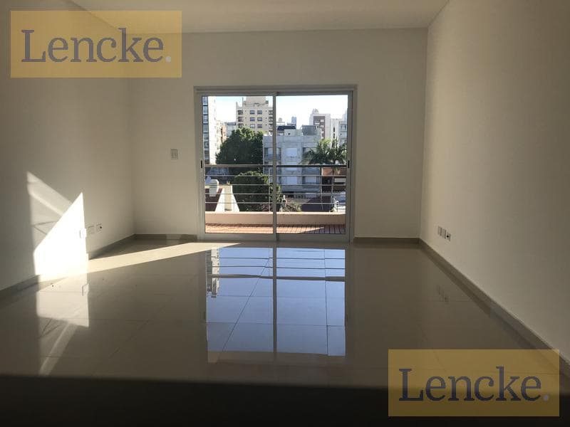 V. Ballester: Brand-new 2-bedroom apartment with en-suite bathrooms and a balcony with a grill; building with a pool, for sale
