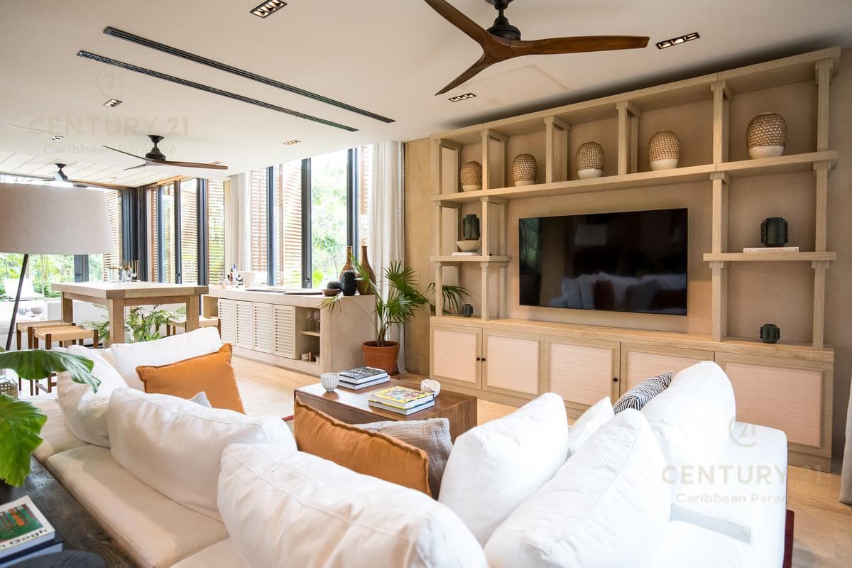 Increible casa en zona residencial prvilegiada de Playa del Carmen P3452