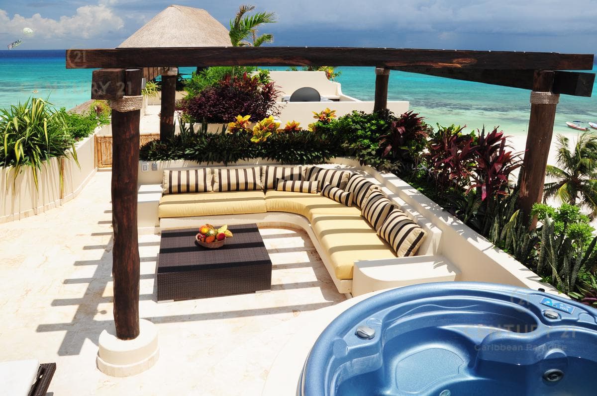 LUXURY BEACHFRONT APARTMENT IN TAJ P2790