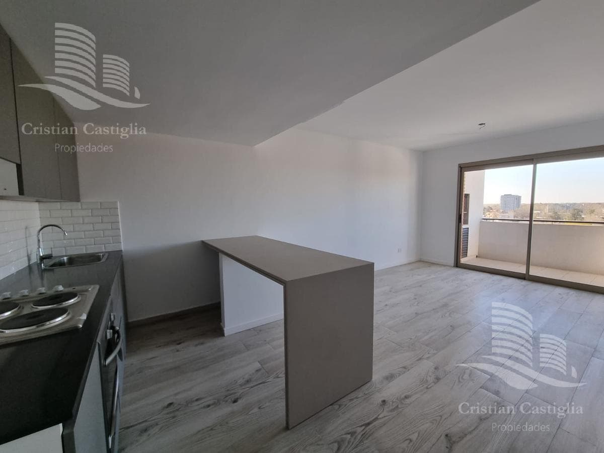 For Sale - 2-Room Apartment Suitable for Professionals, with Balcony and Grill - Tigre, Northern Area