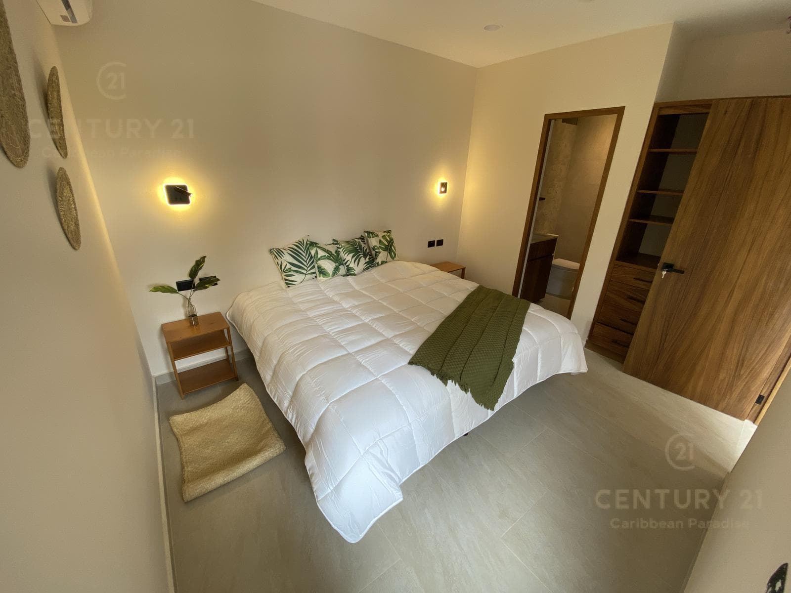 2-Bedroom Apartment for Sale Just Steps from 5th Ave. and 38th St. in Downtown Playa del Carmen P4174