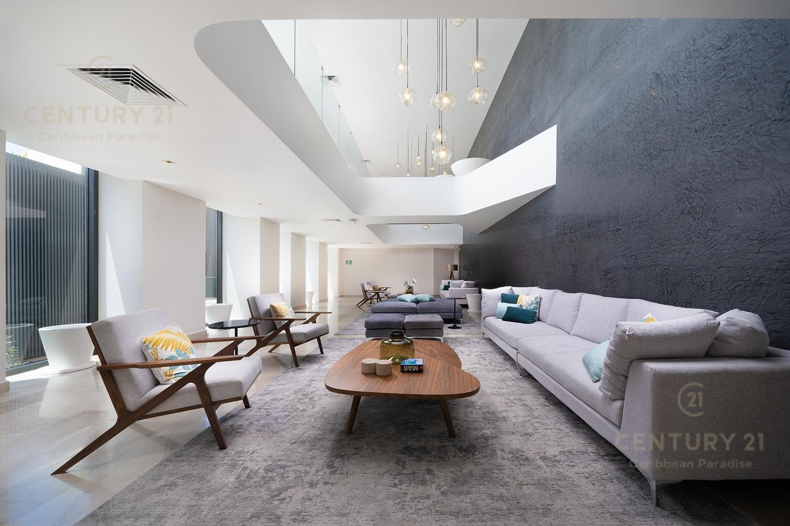 Luxury Condo for Sale in Puerto Cancún C3784