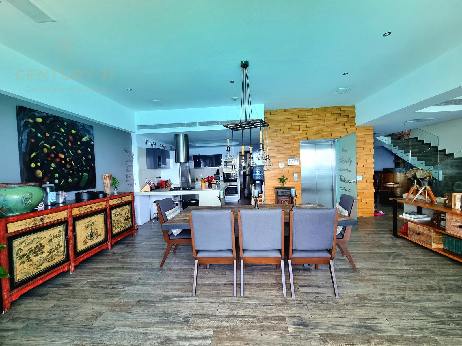 Exclusive Ocean View Penthouse for Sale in the Lahia Condo. Hotel Zone, Cancun C3797