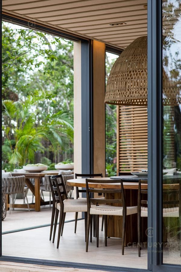 Increible casa en zona residencial prvilegiada de Playa del Carmen P3452