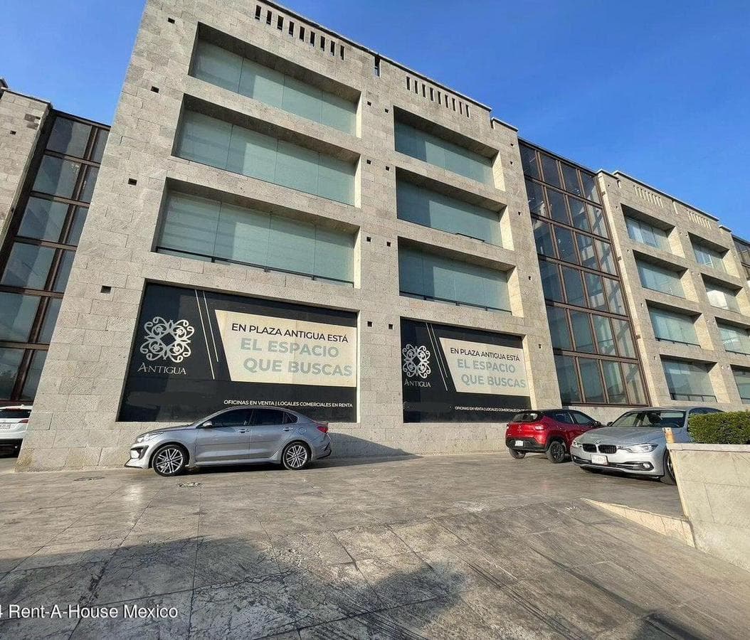 Commercial Space for Rent in Hacienda de Valle Escondido GIS 26-3055