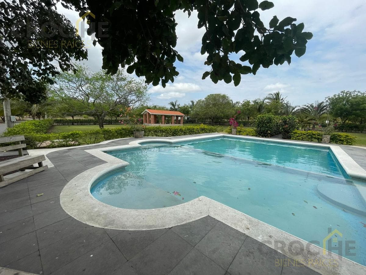 Medellín, Veracruz: Land for Sale with a Pool