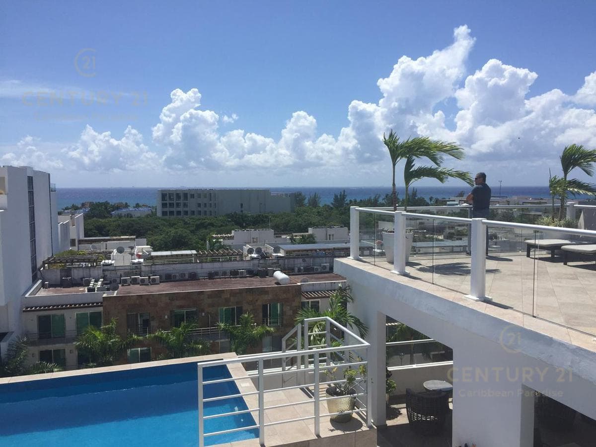 Penthouse en venta en el centro de Playa del Carmen 5ta avenida P3032