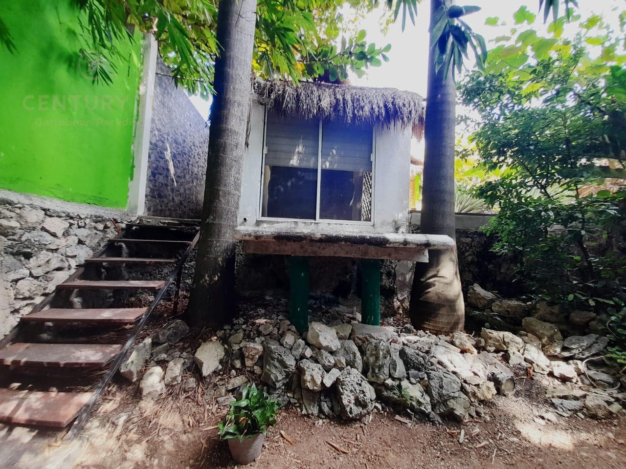 4-Bedroom House for Sale in Downtown Playa del Carmen | Ideal for Investment | P4101