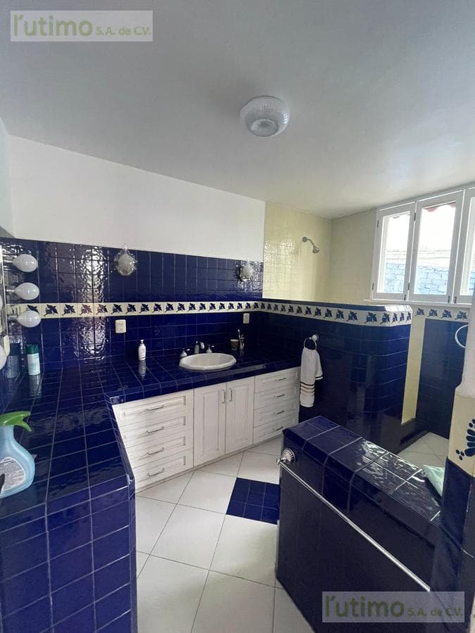 Single-family home for sale or rent, Lomas de Atzingo, Cuernavaca.