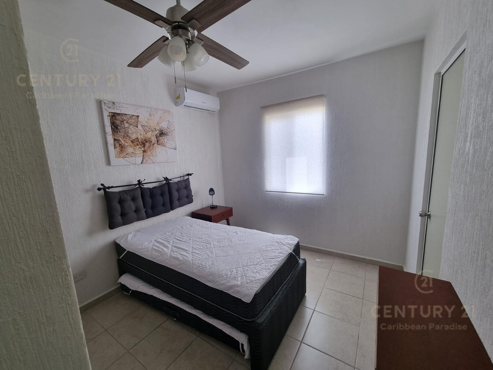 Furnished 3-bedroom apartment for rent in Los Olivos, Playa del Carmen P3505