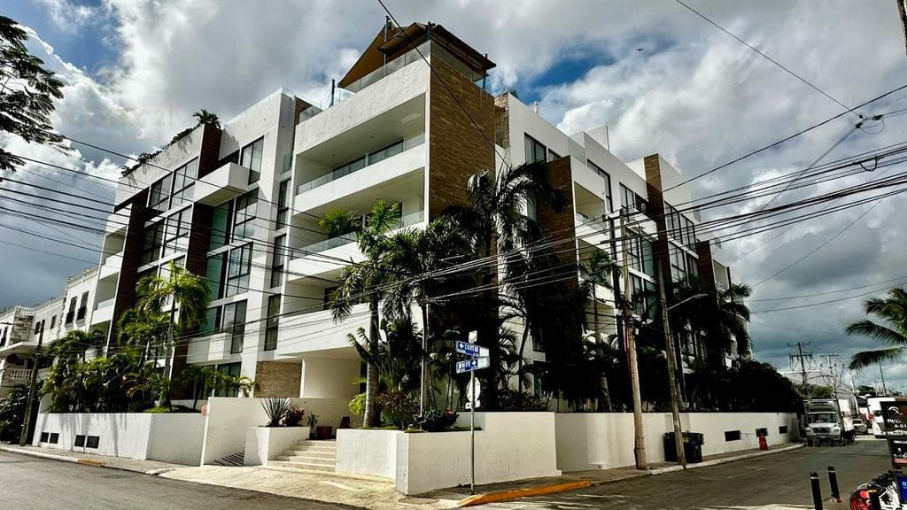 Apartment for Sale in the ANAH Condominium, Playa del Carmen C3820