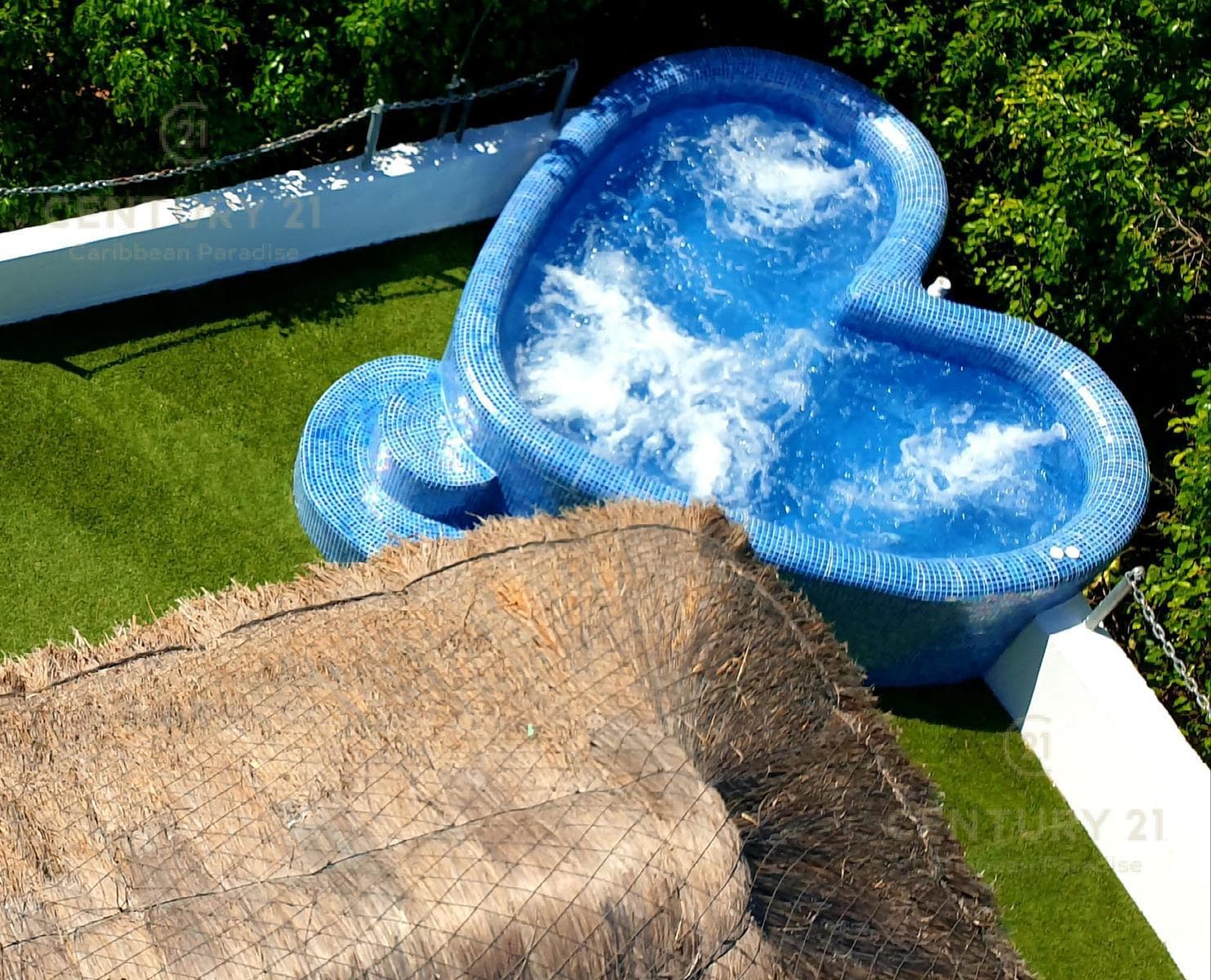 Beautiful 3-Bedroom House with 2 Studios in Playacar Phase I