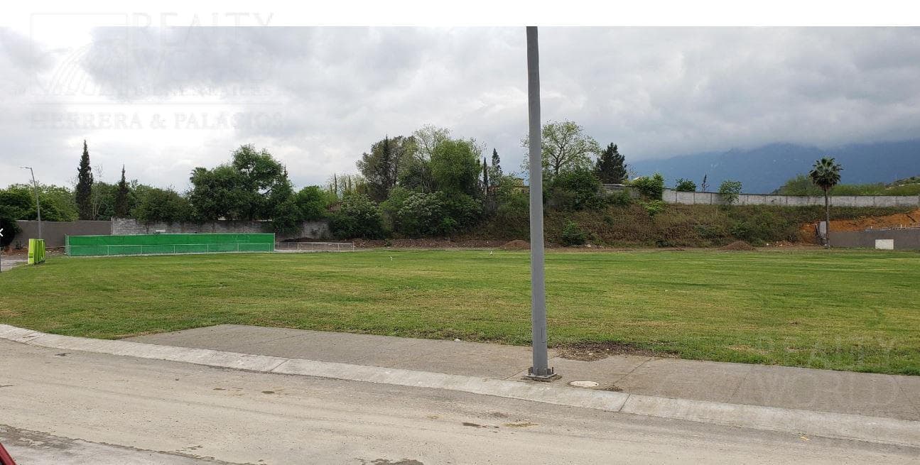 Land for Rent on the National Highway