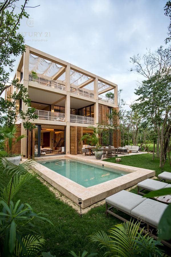 Increible casa en zona residencial prvilegiada de Playa del Carmen P3452