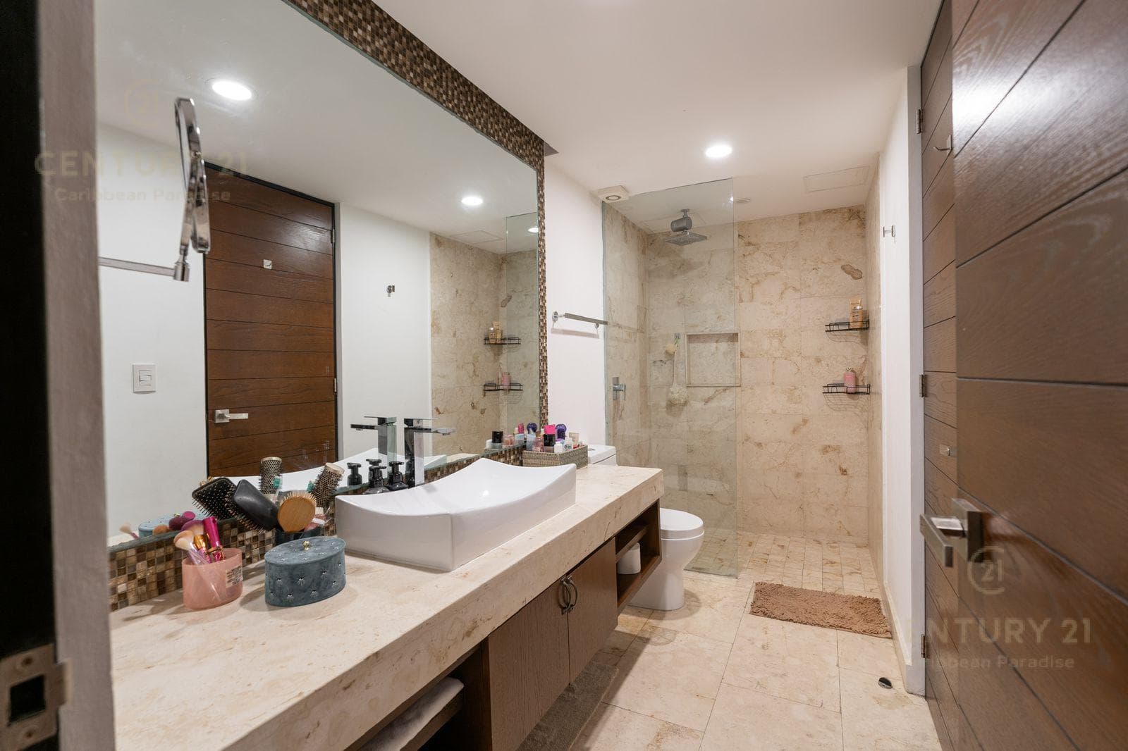 Apartment for Sale in the ANAH Condominium, Playa del Carmen C3820