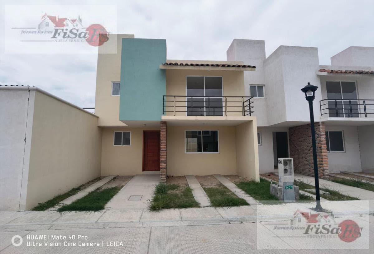 HOUSE FOR SALE AT COND. CHABACANOS, INT. 66