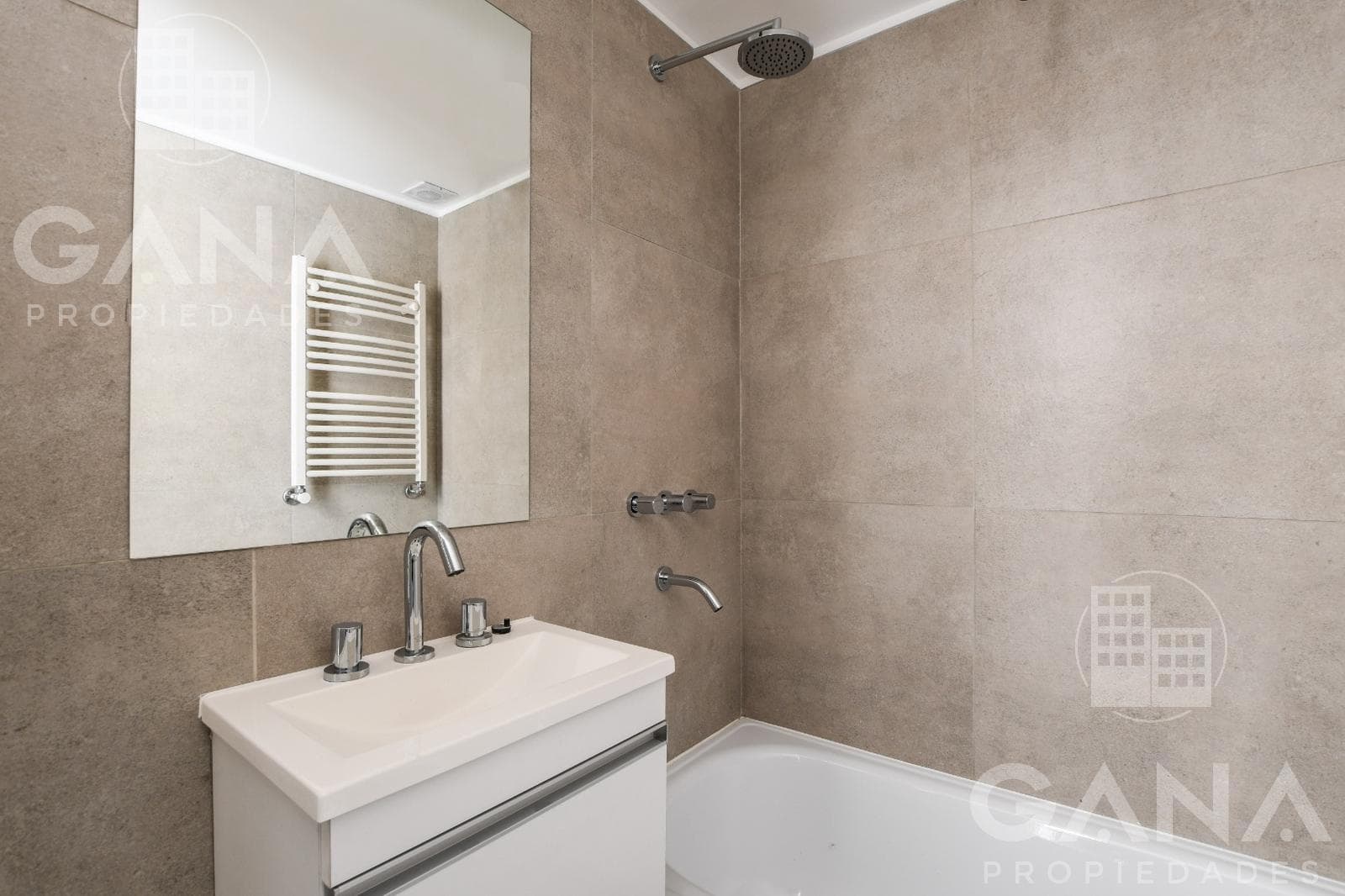 1-Bedroom Apartment at 2600 Pellegrini