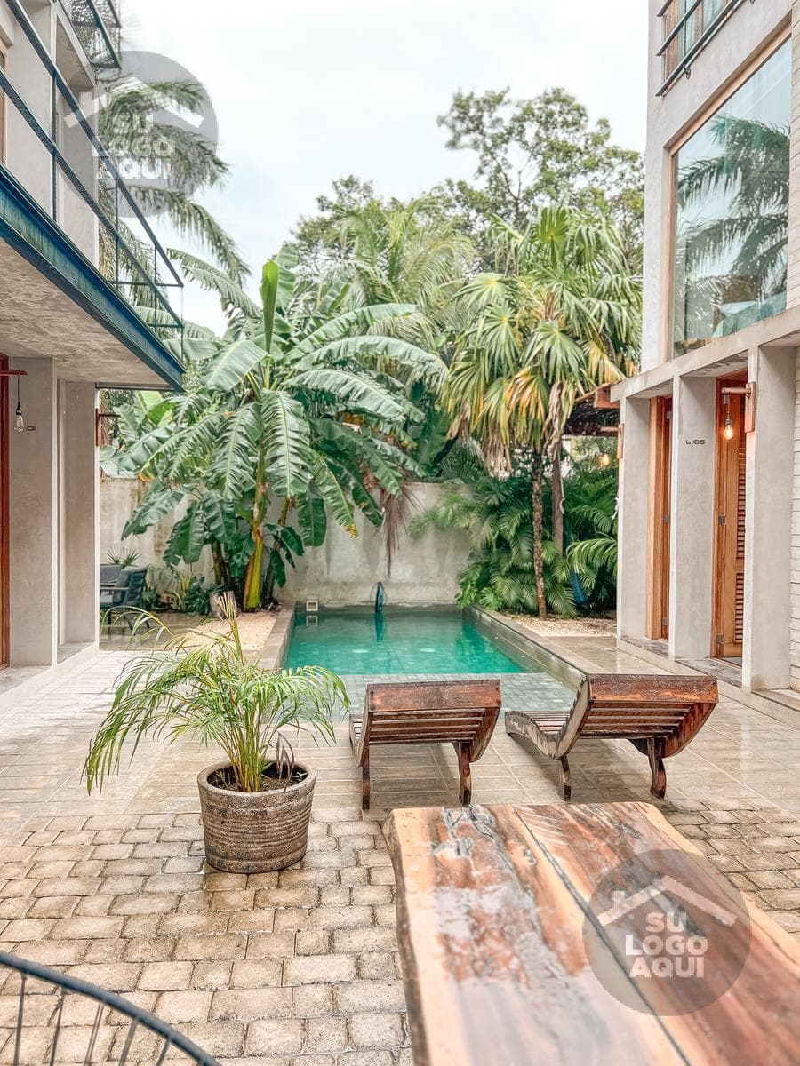 Beautiful 2-Level Loft on Av. Colegios