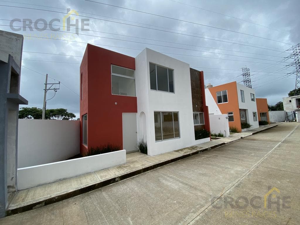 House in Xalapa—See the Emiliano Zapata neighborhood, UV, USBI, and Presidentes areas