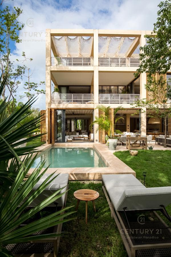 Increible casa en zona residencial prvilegiada de Playa del Carmen P3452