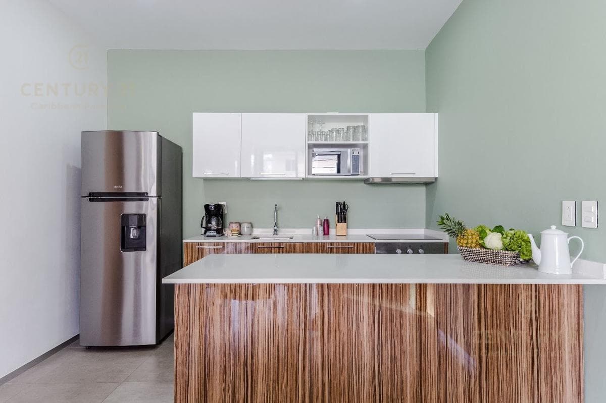 FOR SALE 2 BR CONDO AT THE CITY PLAYA DEL CARMEN QUINTANA ROO P3494