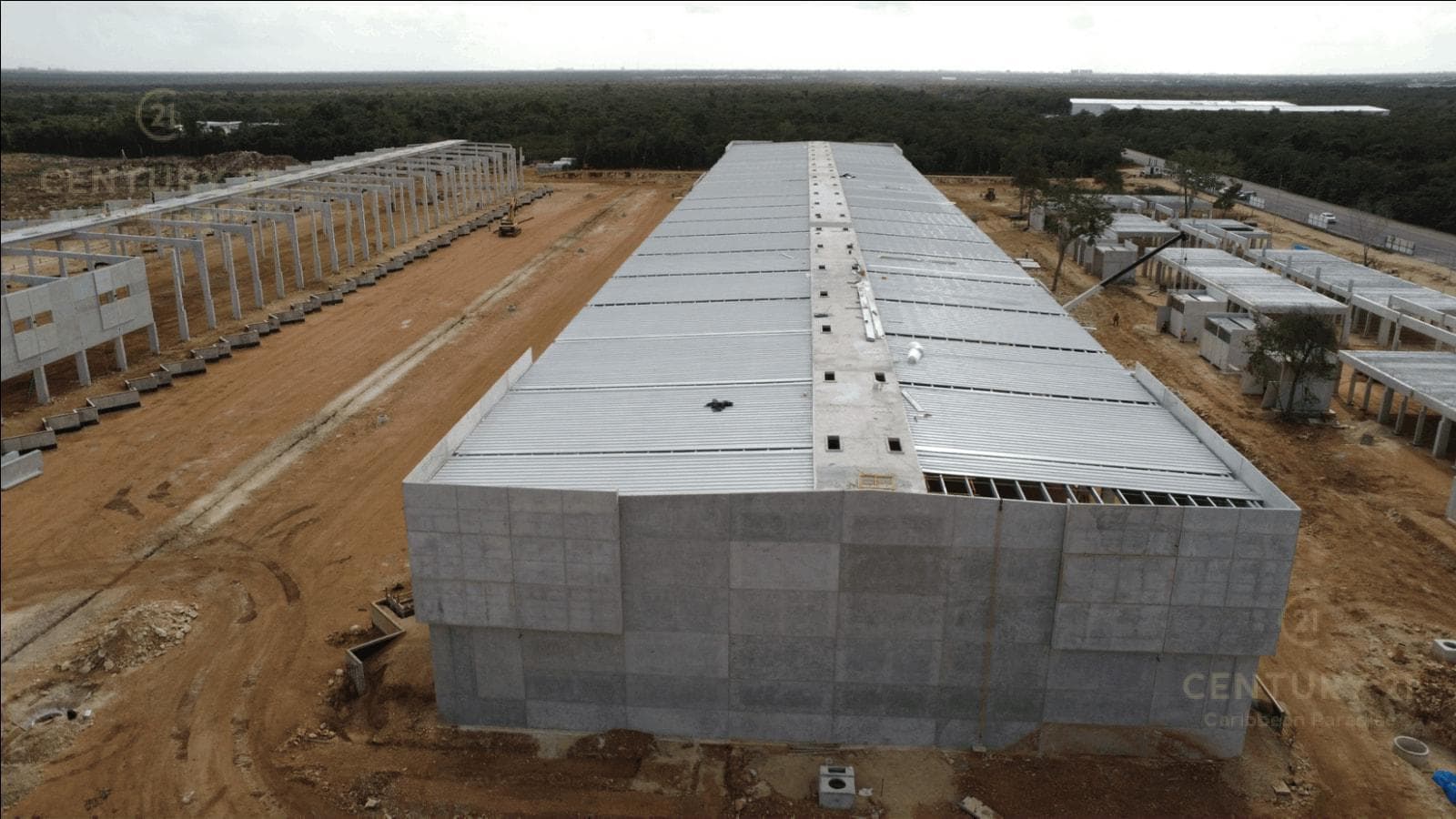 Bodegas en Venta en próxima Central de Abastos en Playa del Carmen P3395