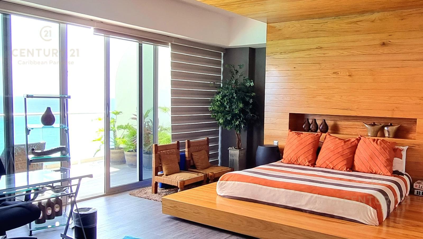 Exclusive Ocean View Penthouse for Sale in the Lahia Condo. Hotel Zone, Cancun C3797