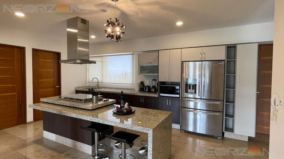 FURNISHED Exclusive Penthouse with Incredible Panoramic Views at La Loma Golf Club, SLP
