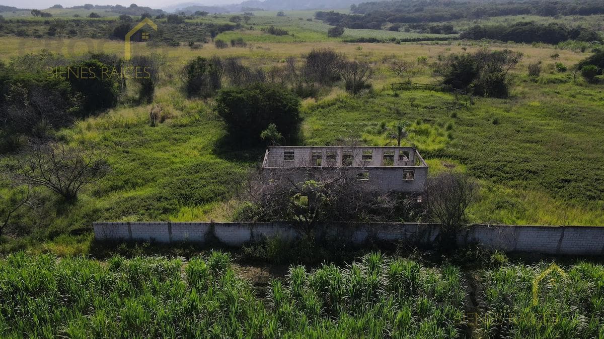 2.9 hectares for sale in the San Juan area, below the castle, 20 minutes from Xalapa. View