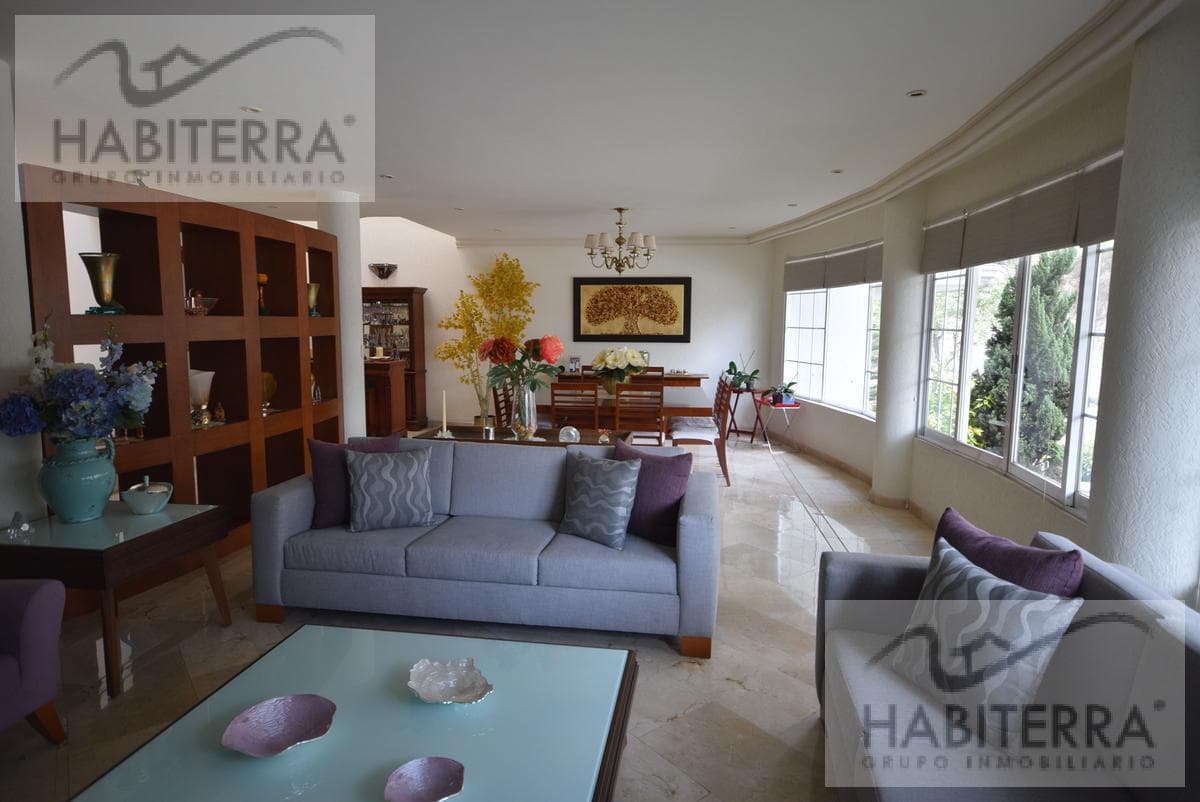 Venta agradable y funcional casa en Valle de las Palmas