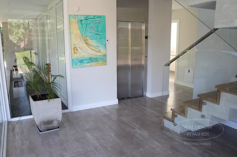 Beach House | Sleeps 12 | Carilo