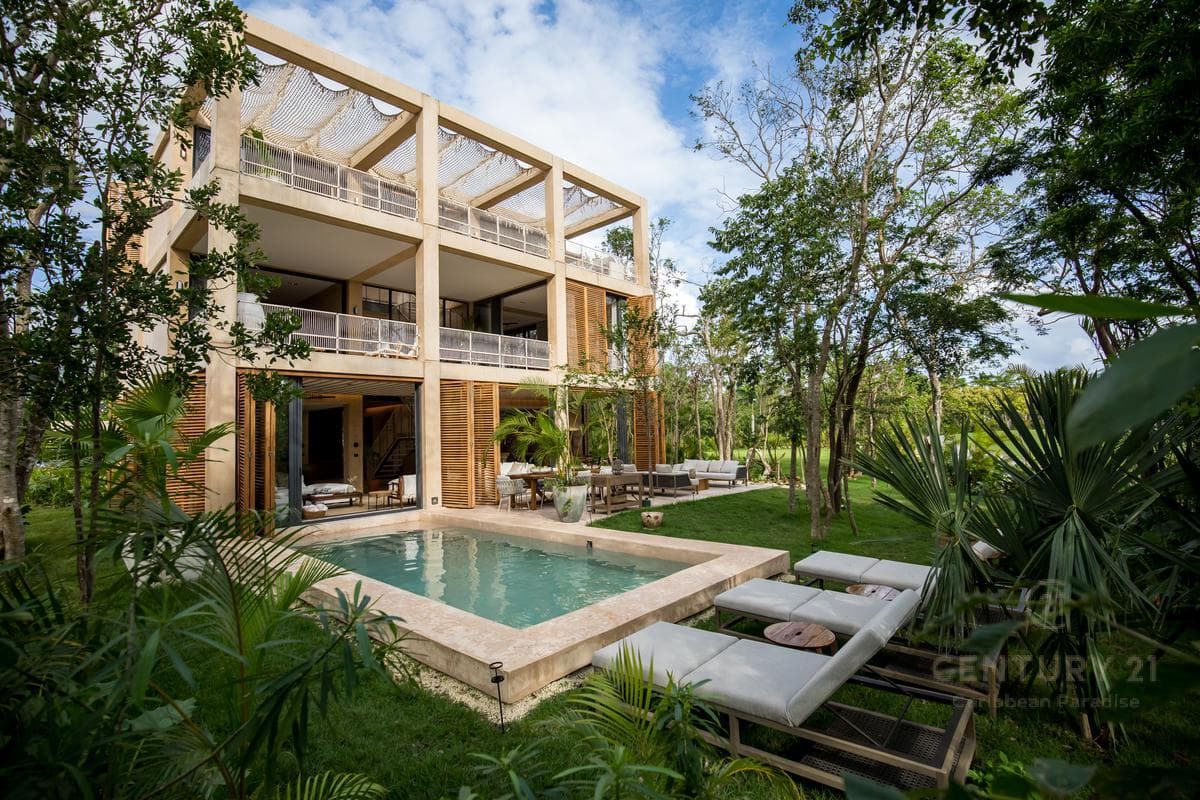 Increible casa en zona residencial prvilegiada de Playa del Carmen P3452