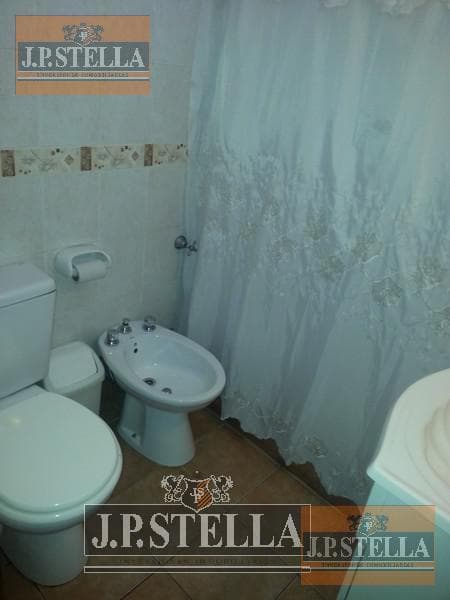 Casa 4 Amb - Lote 198 m² c/Cochera - S.Justo (Ctro)