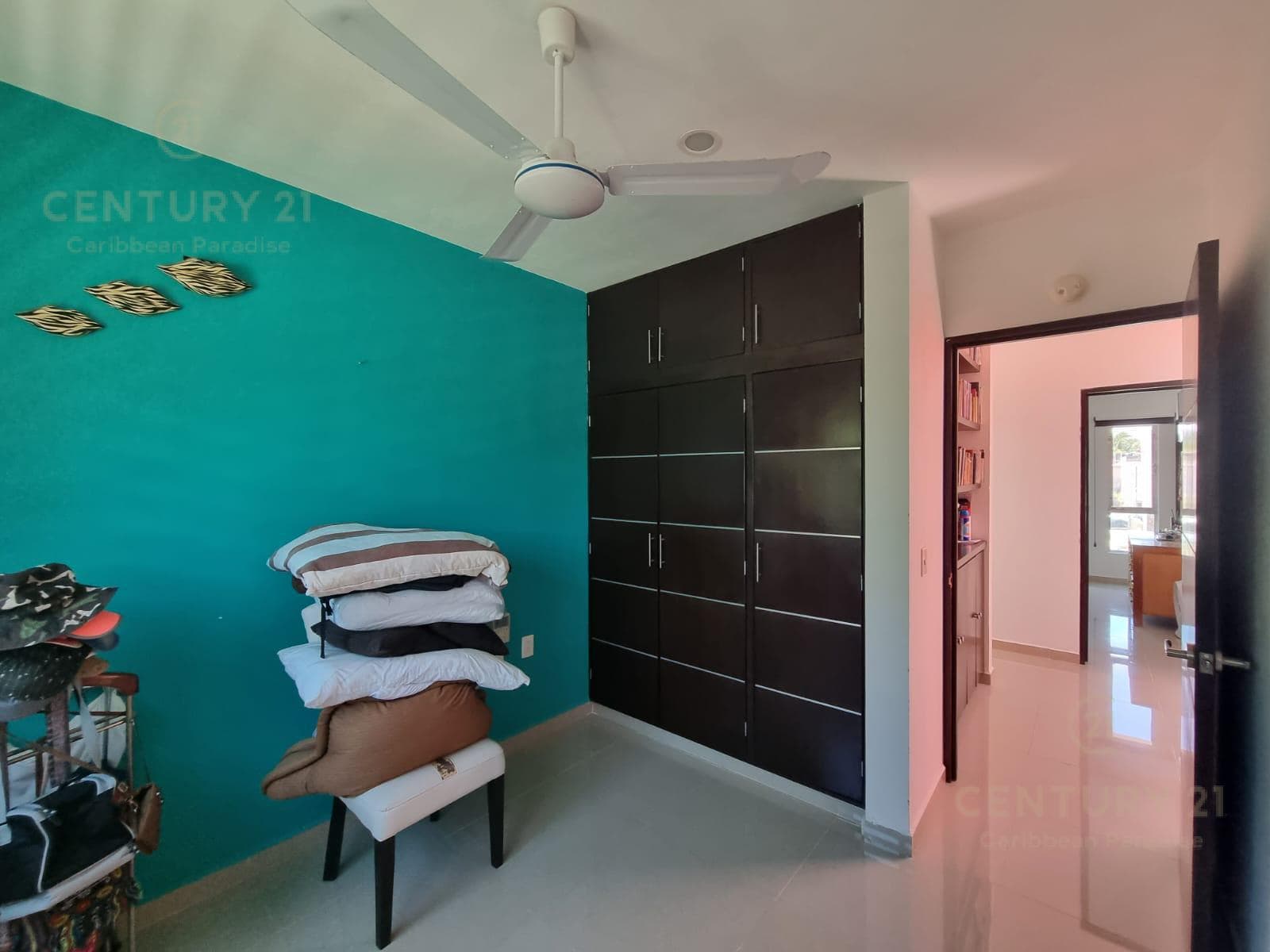 Casa 3 Recamaras en Venta | Nuevo Playa del Sol | Con Alberca Privada | P3918