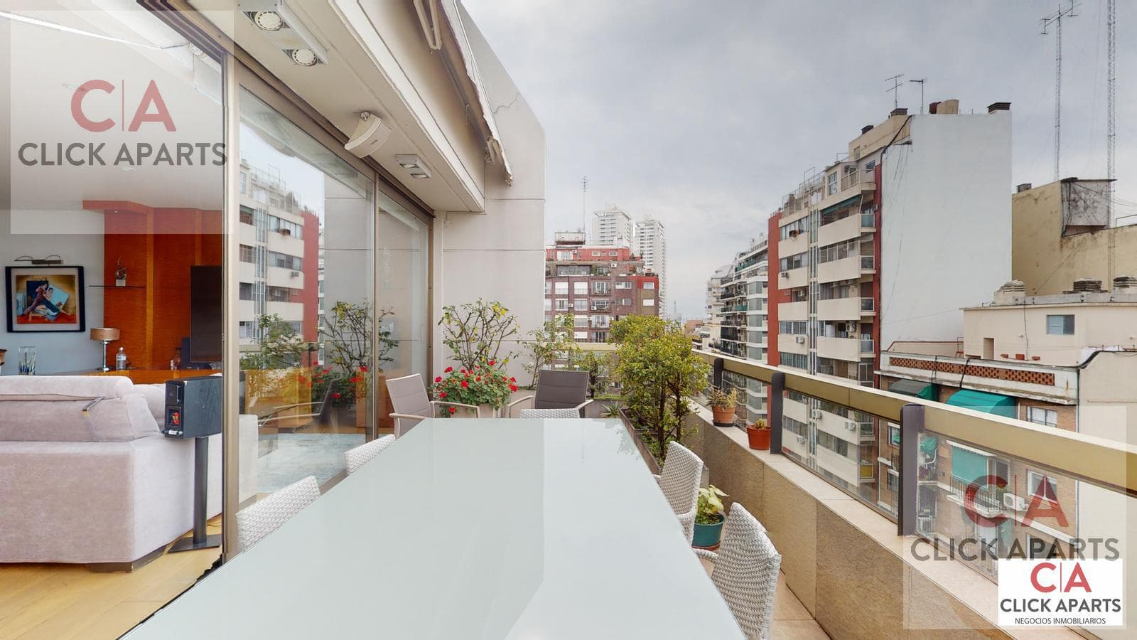 FOR SALE - 6-ROOM UPPER-FLOOR APARTMENT - WILL ACCEPT APARTMENTS OR LAND AS PART OF PAYMENT - CABALLITO