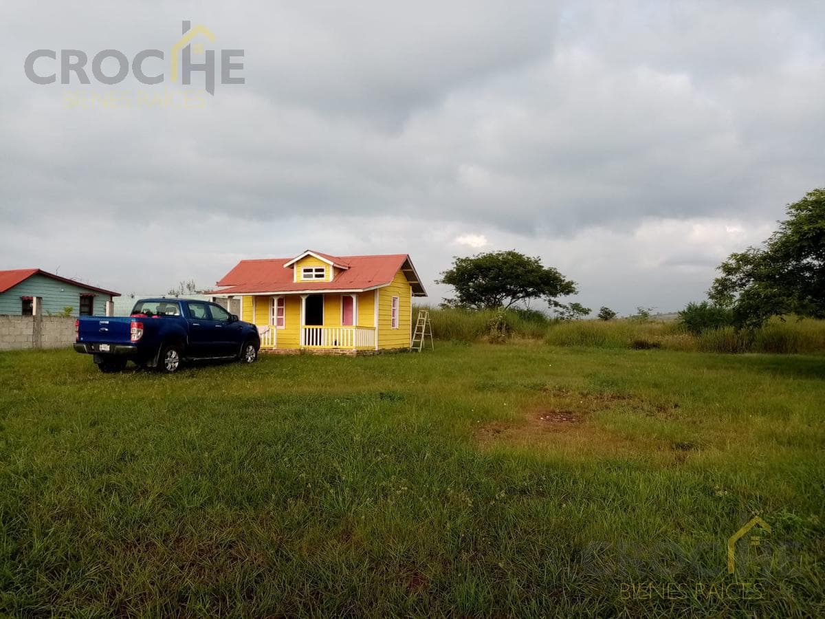 Land for Sale in Emiliano Zapata in the Cabins Club Area