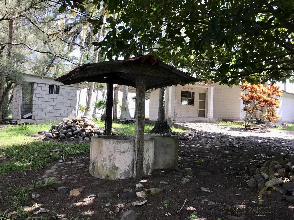 House for sale in Casitas, Veracruz, with a beach view and a large lot