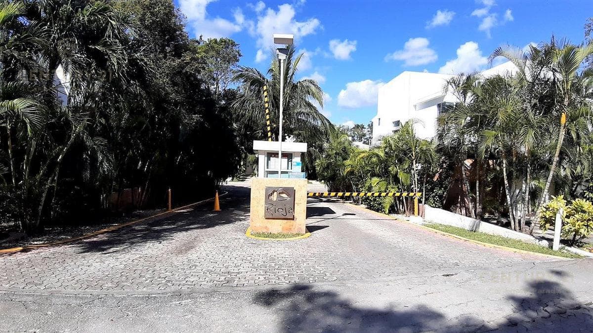 Hermosa casa de 3 rec en venta en Rioja Playacar Playa Del Carmen P3380
