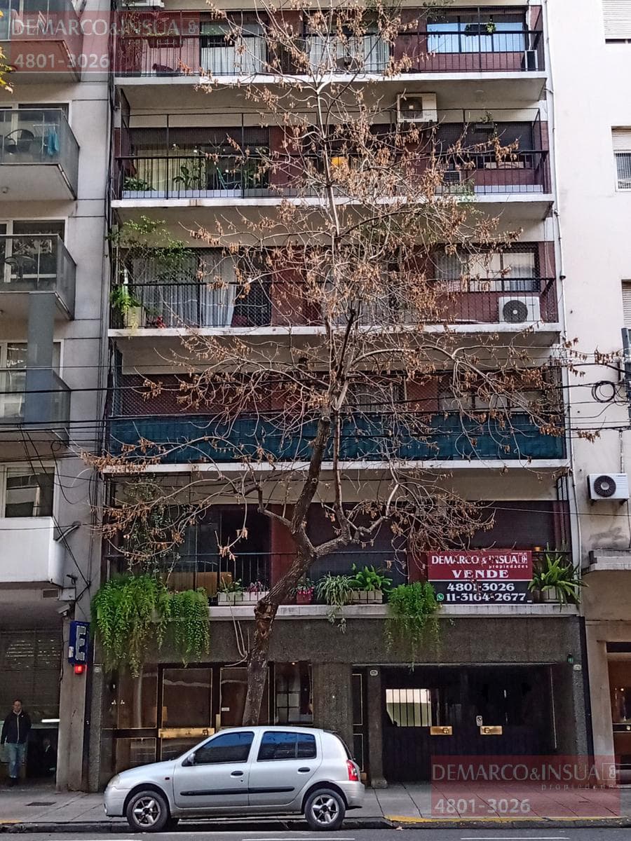 Venta Departamento Barrio Norte 4 Ambientes Dependencia Escritorio Cochera