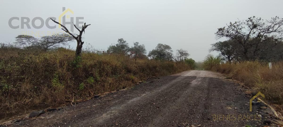 LAND FOR SALE ON EMILIANO ZAPATA STREET IN THE LA PRADERA AREA