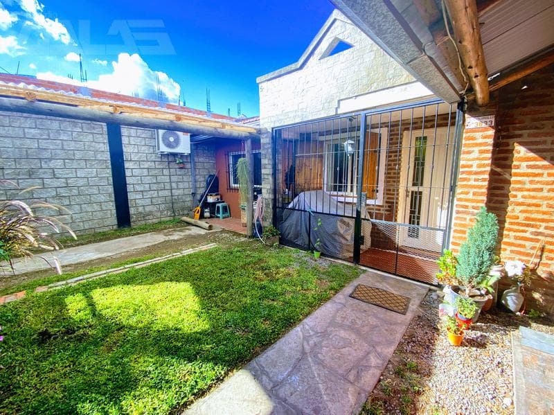 Beautiful 4-bedroom house with a park and pool. Master suite, 2-car garage. Don't miss this opportunity