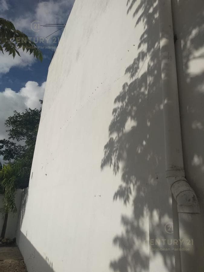 Bodega Comercial en Venta Sobre Avenida en Playa del Carmen | Con uso Mixto | P3303