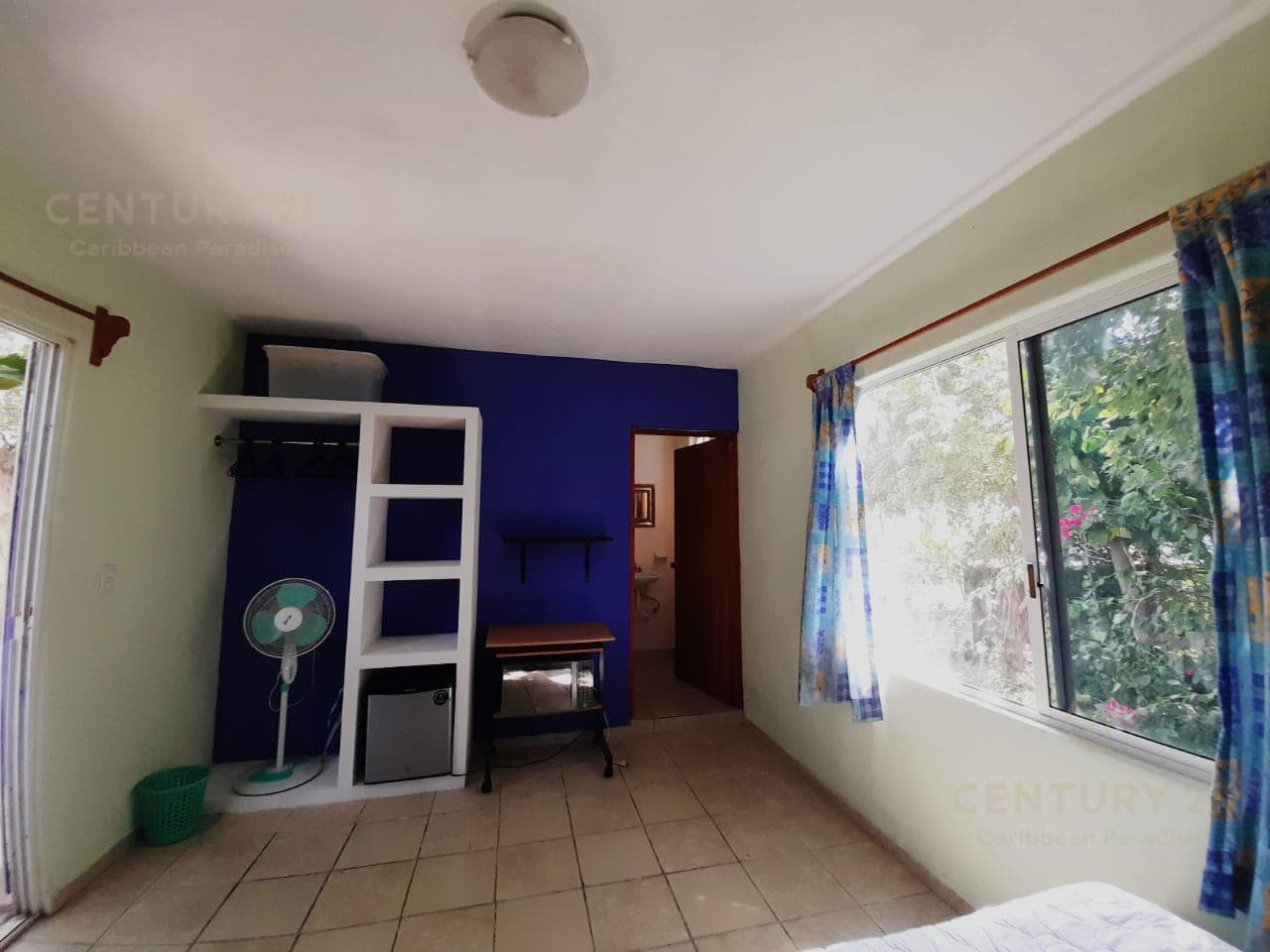 4-Bedroom House for Sale in Downtown Playa del Carmen | Ideal for Investment | P4101